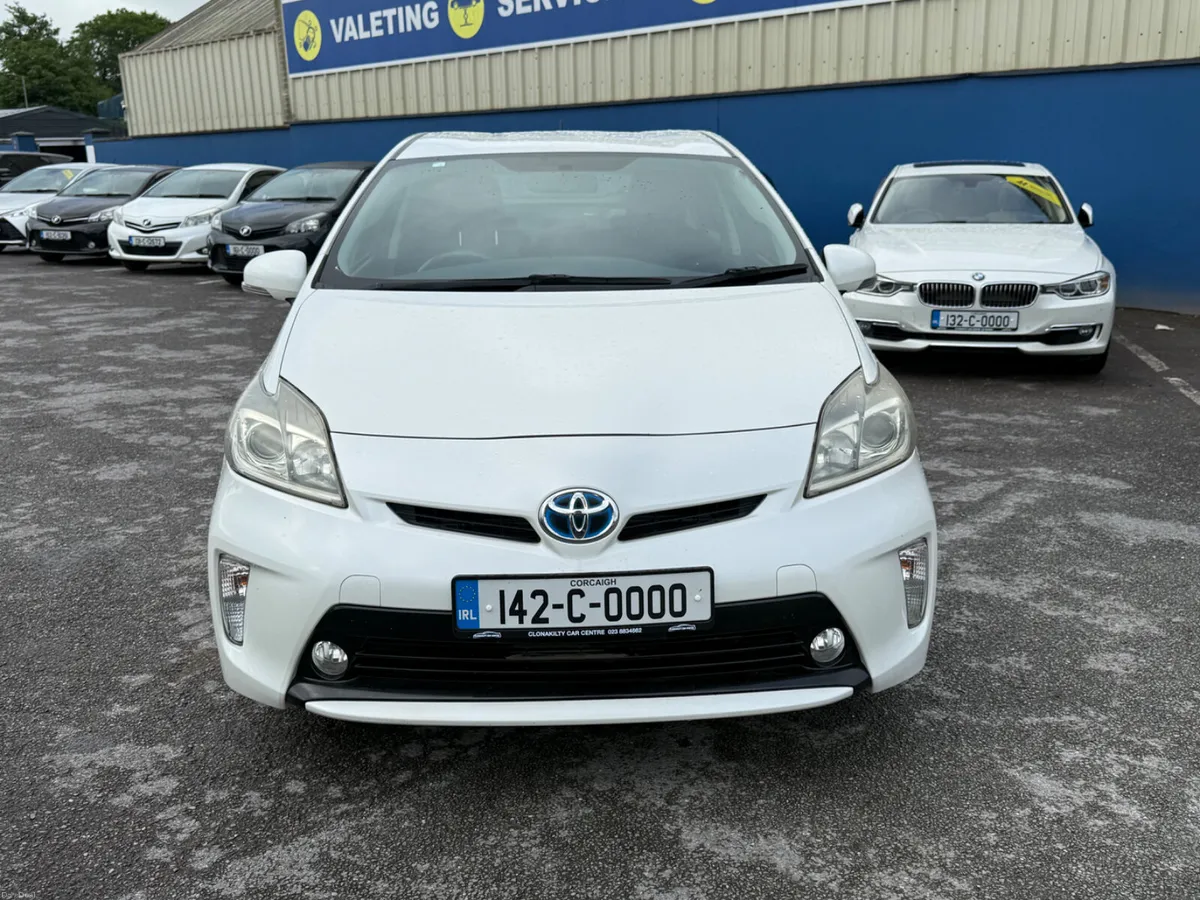 142 Toyota Pirus 1.8 Self charging Hybri - Image 3