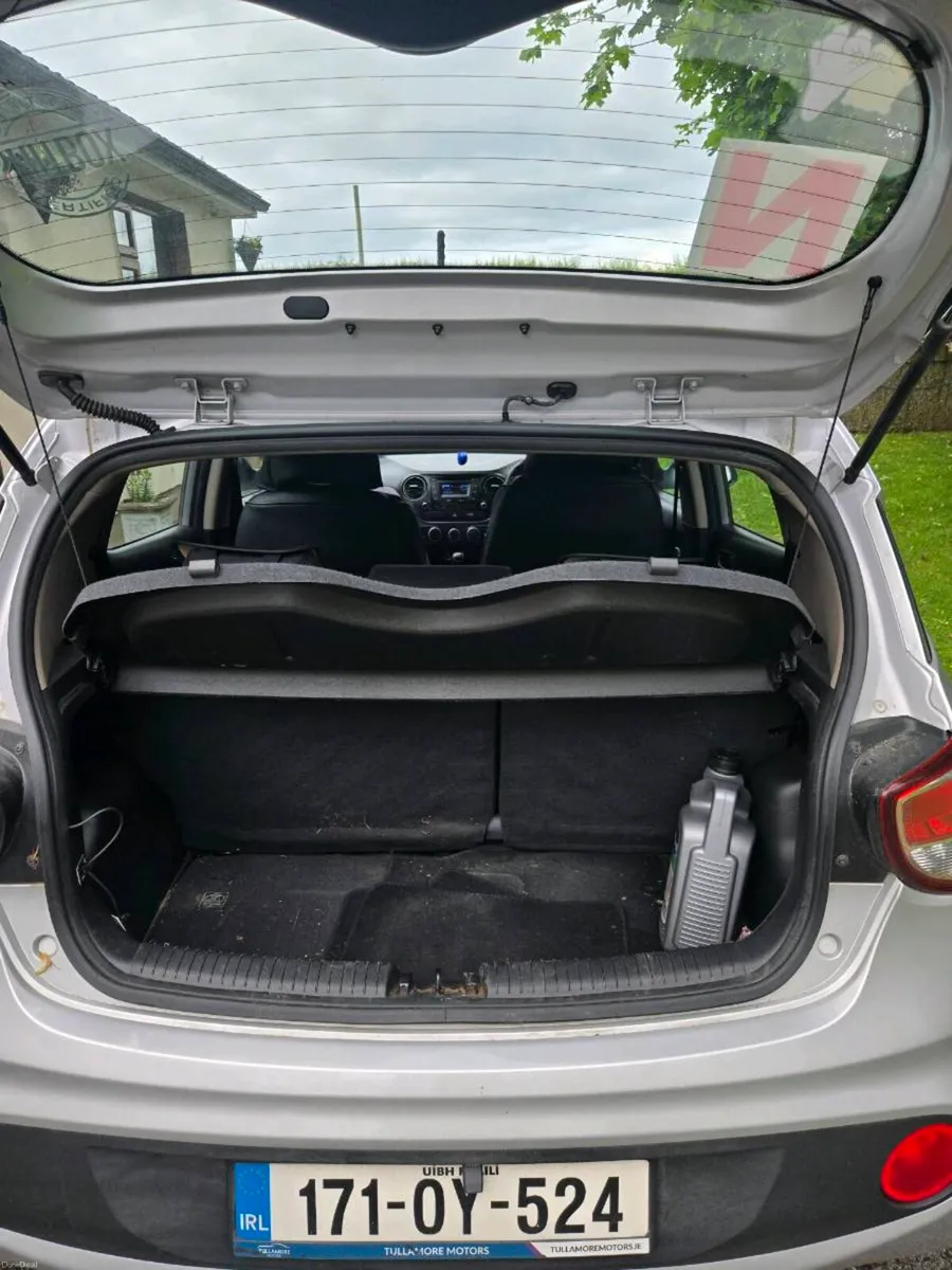 Hyundai i10 2017 - Image 2