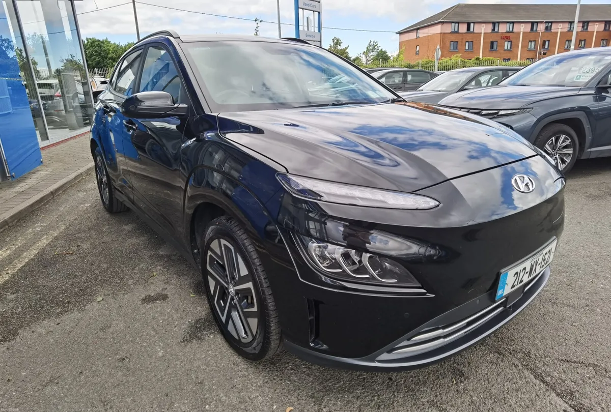 HYUNDAI KONA 64KWH EV PREMIUM - Image 3