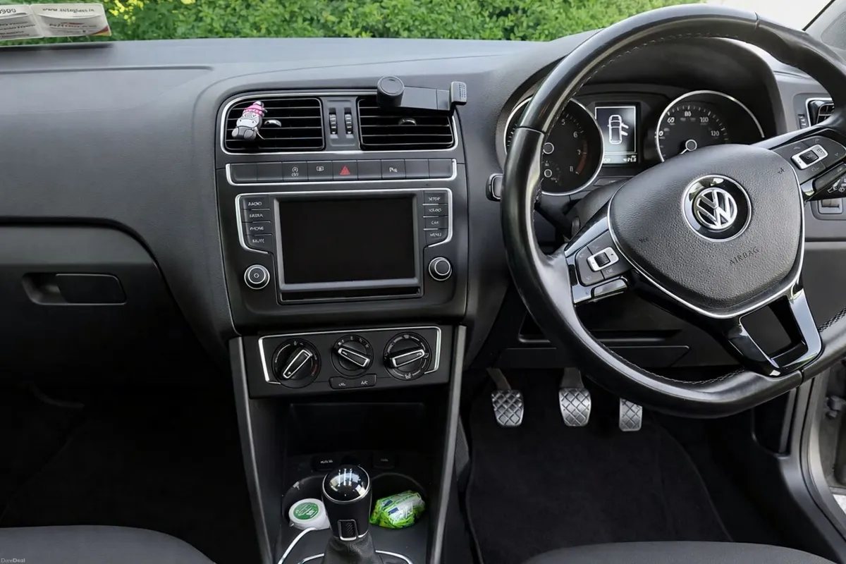 Volkswagen Polo 1.0, year 2016 - Image 6