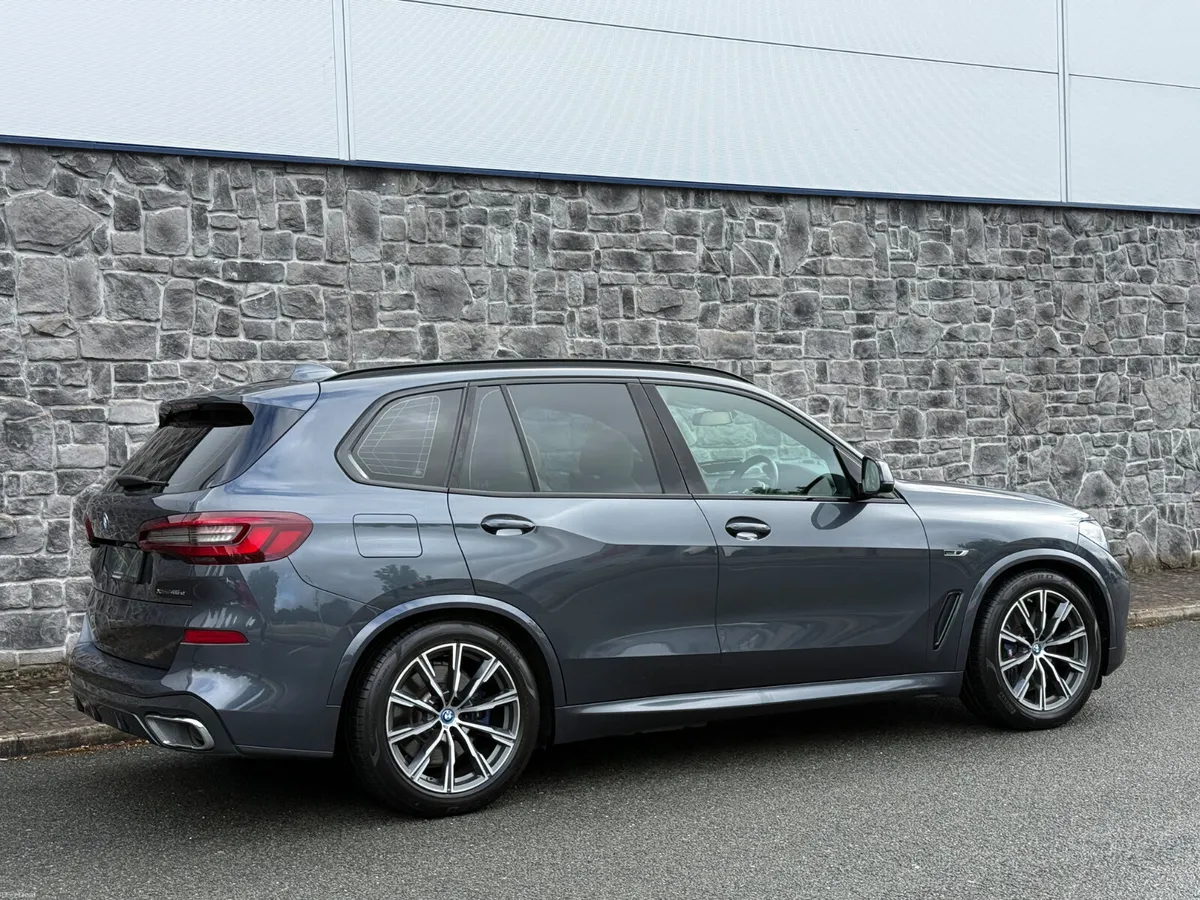 2022 BMW X5 M Sport X-Drive Pan Roof 45E FSH - Image 3