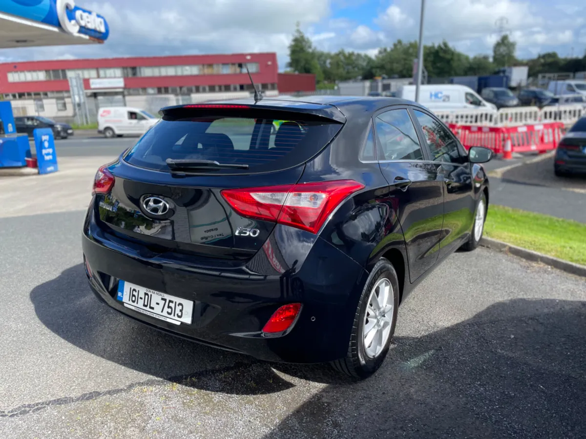 2016 Hyundai i30 Deluxe Low Mileage - Image 4
