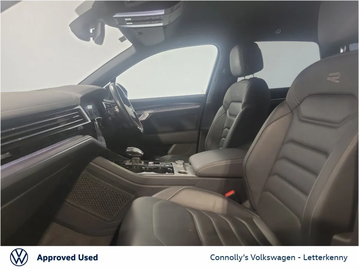 Volkswagen Touareg 3.0TDI 286HP 4M DSG R Line - Image 4