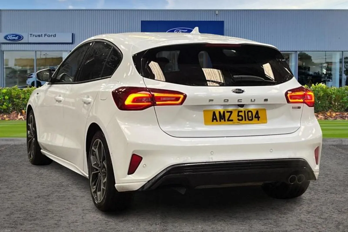Ford Focus ST-Line X - Image 2