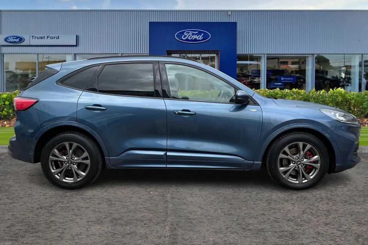 Ford Kuga ST-Line - Image 3