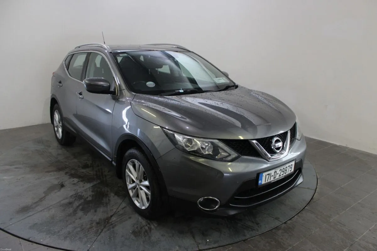 Nissan Qashqai 1.6 DSL SV CVT - ENGINE LIGHT ON - Image 1