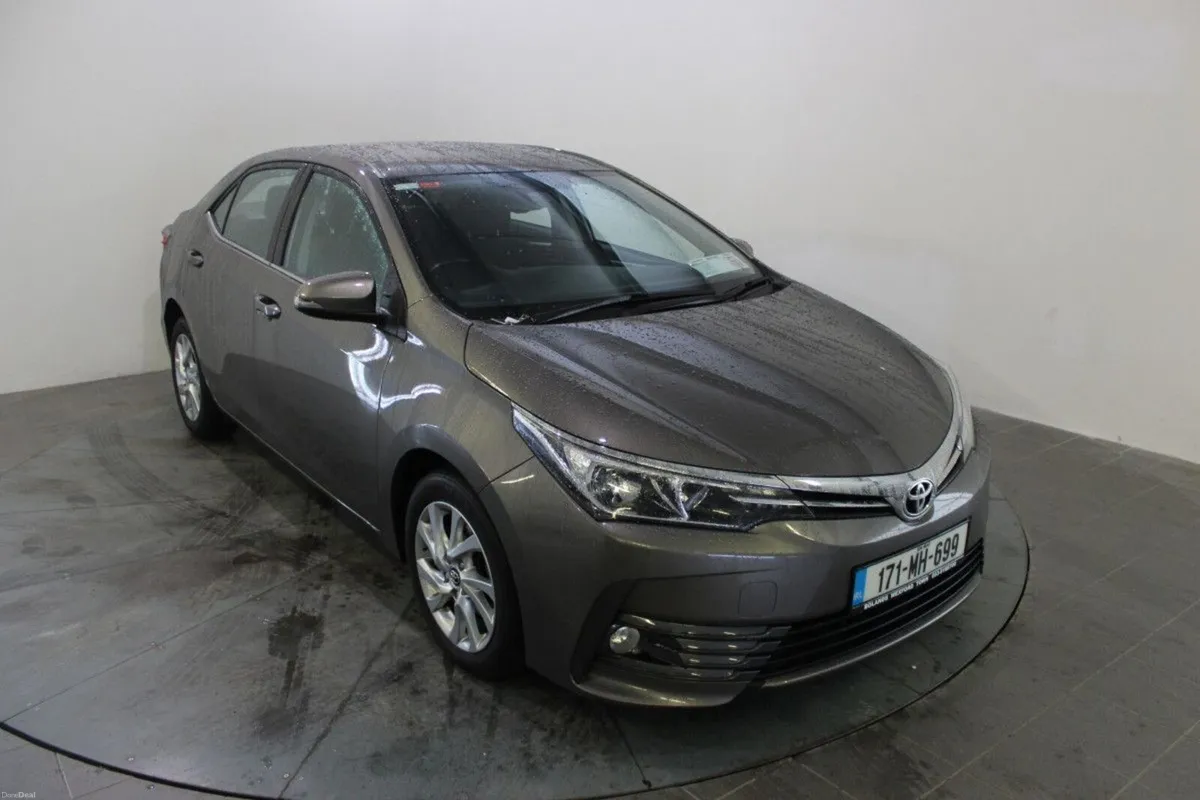Toyota Corolla D-4D 90 (1.4) Luna - FULL TOYOTA MA - Image 1