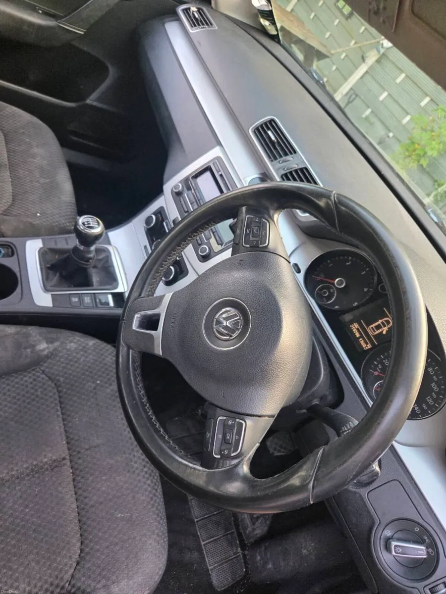 Volkswagen Passett - Image 1