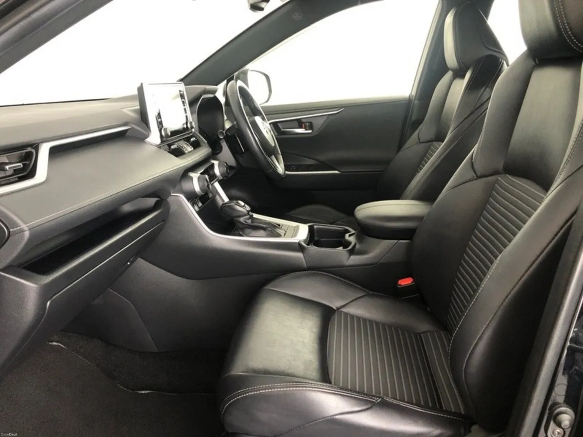 Toyota RAV4 SPORT **BLACK EDITION ** - Image 6