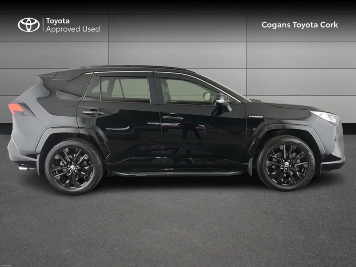 Toyota RAV4 SPORT **BLACK EDITION ** - Image 3