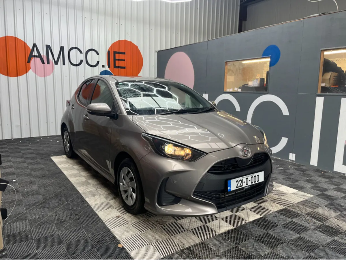 Toyota Yaris 2022 TOYOTA YARIS X 1.0 AUTOMATIC / R - Image 1