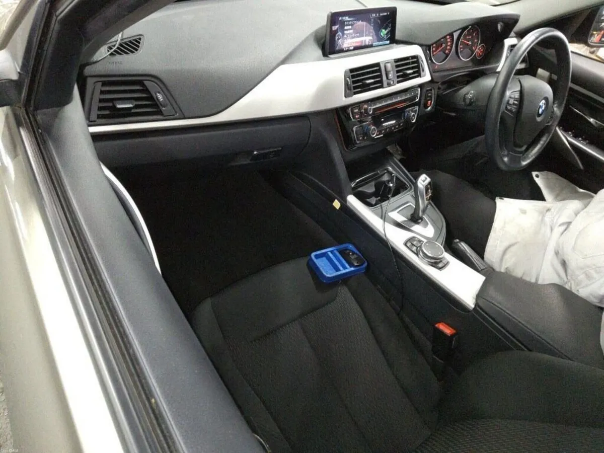 BMW 320D AUTO 2015 - Image 4