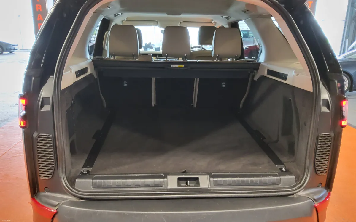 Land Rover Discovery 2019 - Image 4