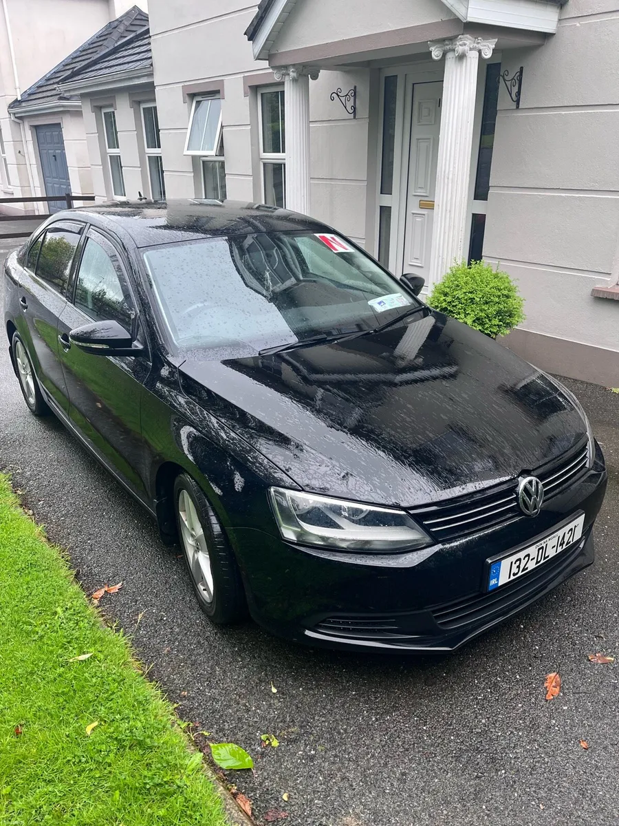 Volkswagen Jetta - Image 2