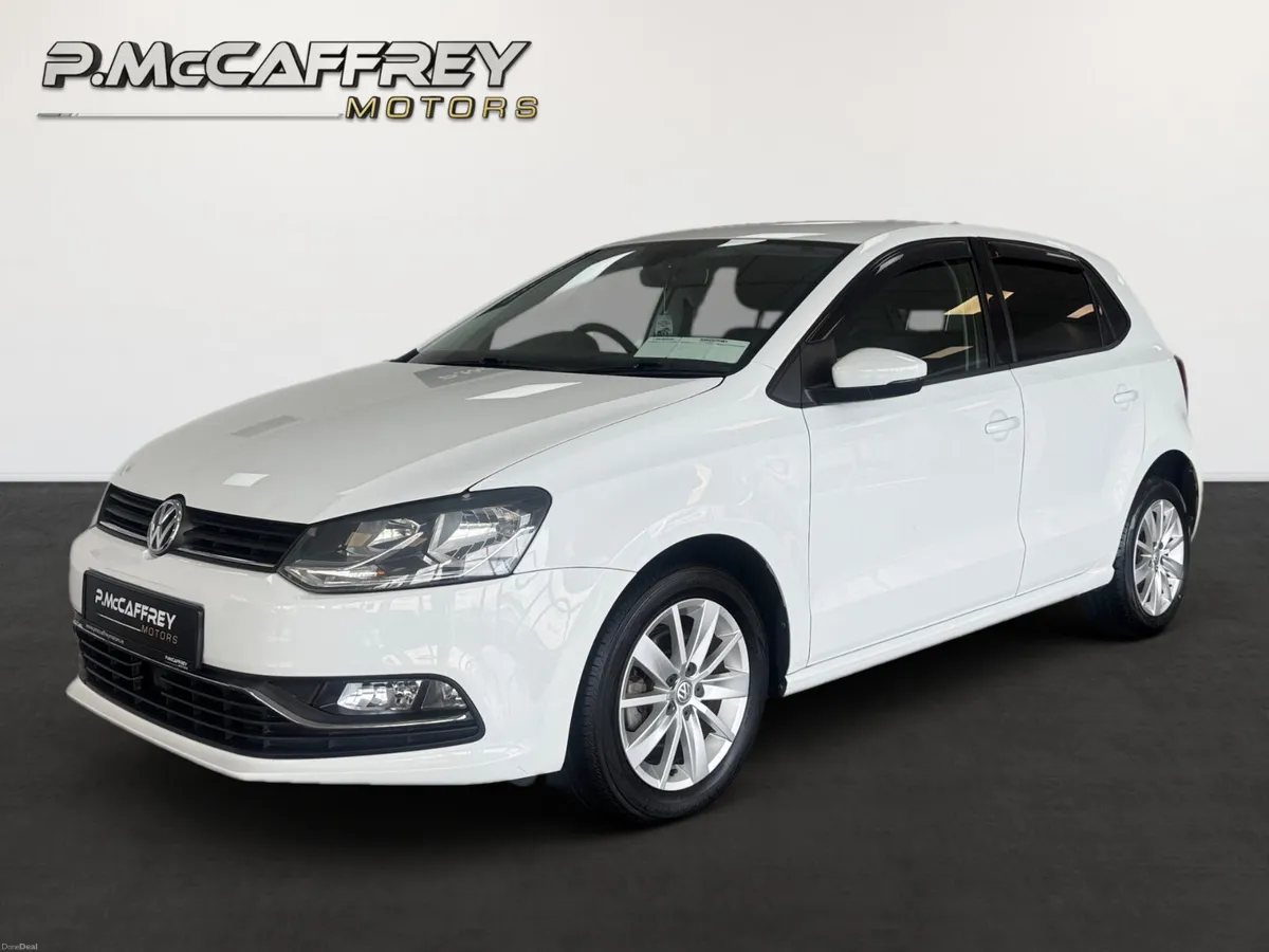 2015 VOLKSWAGEN POLO 1.2 TSI COMFORTLINE AUTO - Image 1