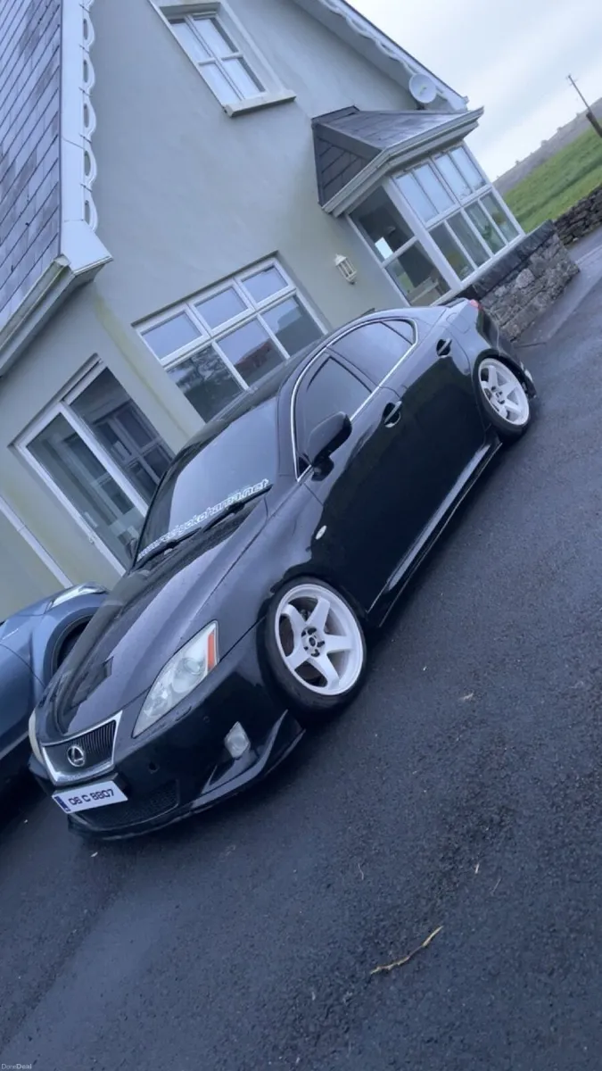 Lexus IS 2006 - Image 1