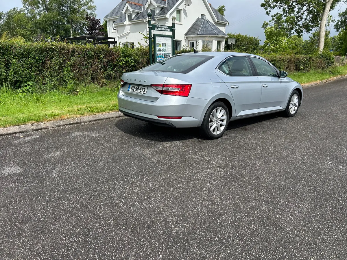 Skoda Superb SE Auto 2ltr TDI 150 bhp - Image 3