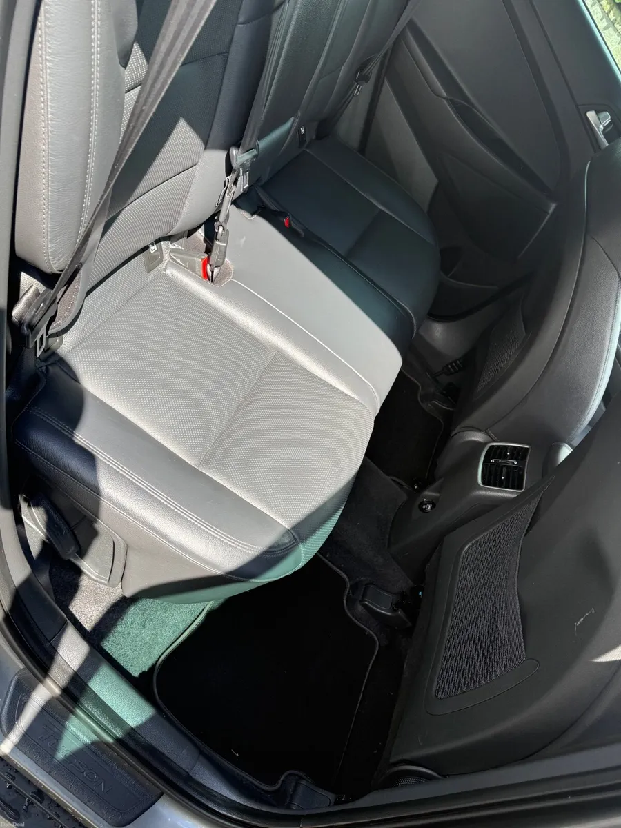 Hyundai Tucson 2020 diesel hybrid - Image 2