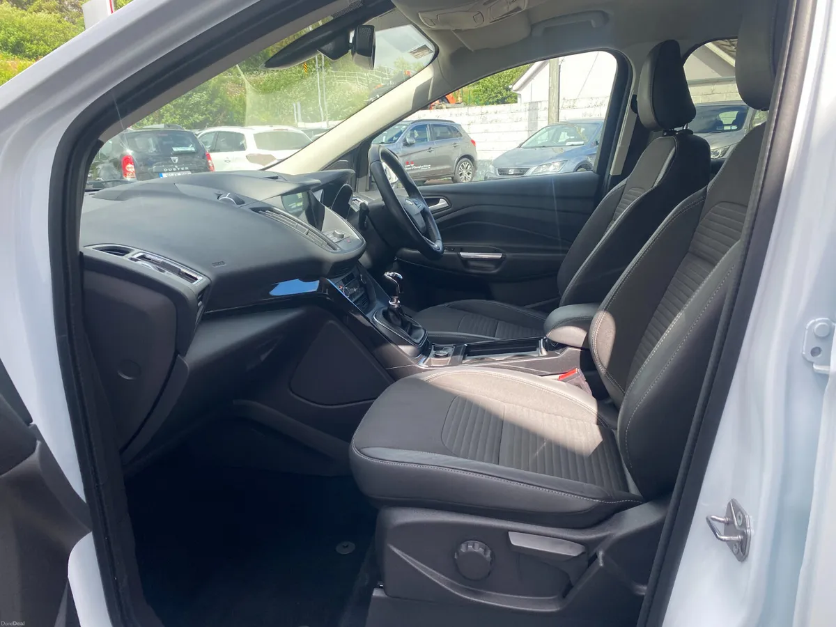 Ford Kuga 2019, titanium, low milage - Image 6