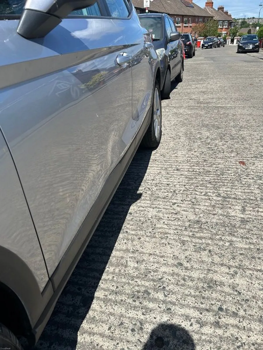 2019 Seat Arona - Image 3