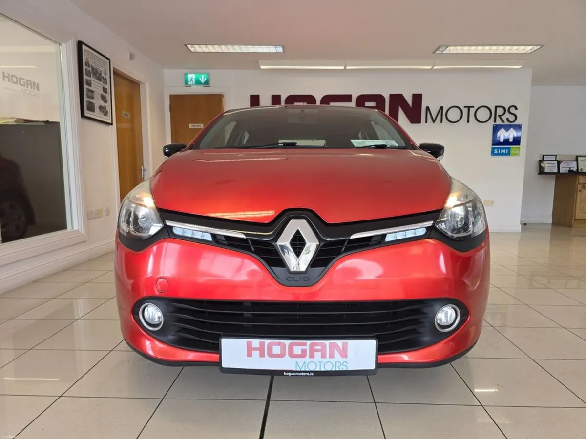 Renault Clio Dynamique 1.2 Petrol 5DR H/B - Image 2