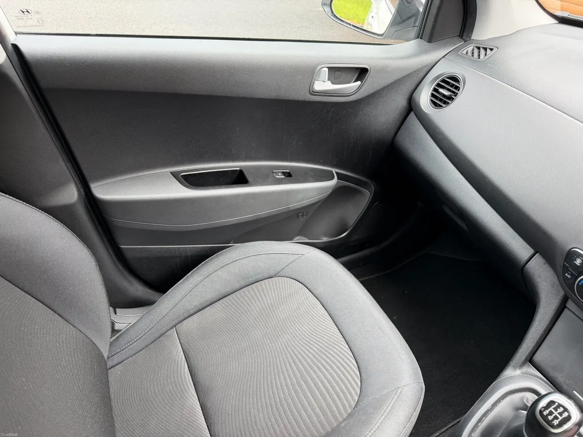 Hyundai i10 - Image 3