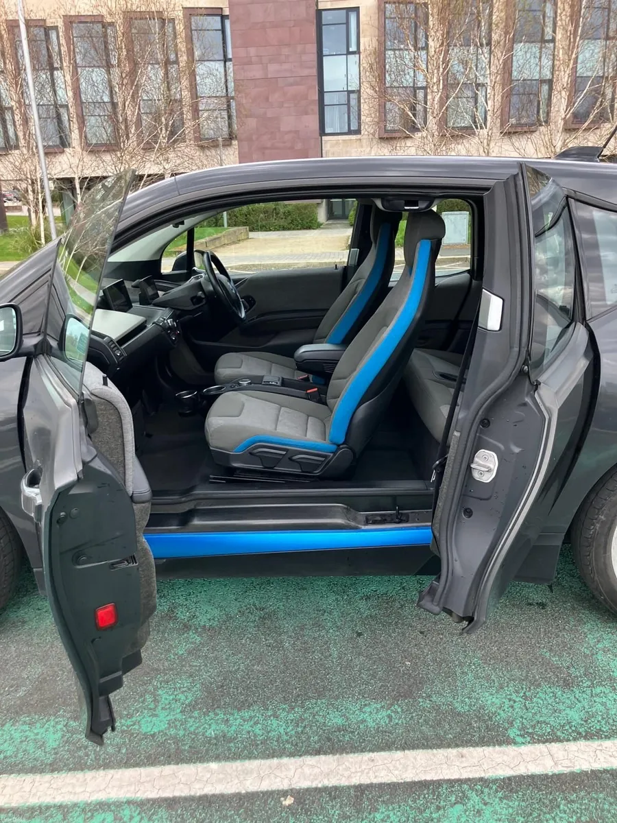 BMW i3 2015 - Image 4