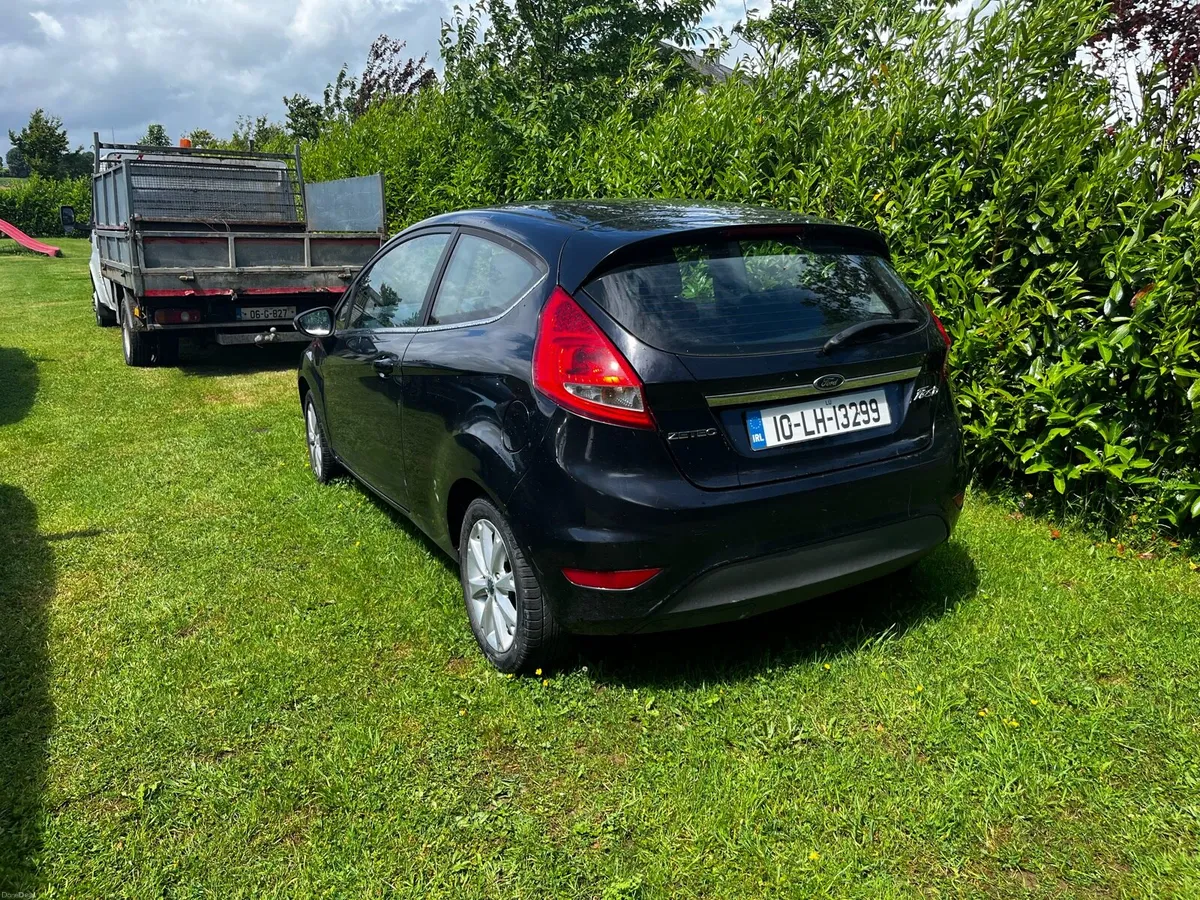 2010 ford fiesta - Image 2