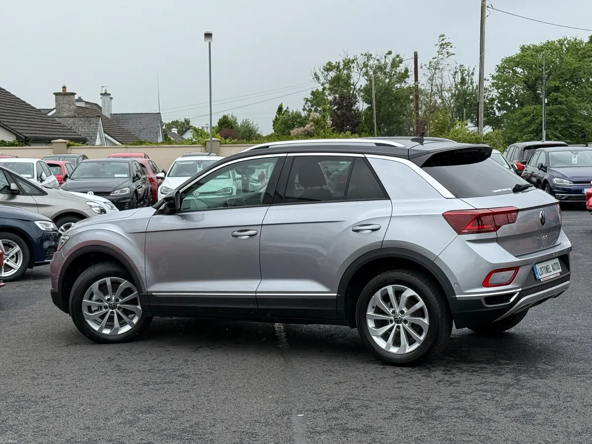 231 VW T-ROC STYLE 2.0 DIESEL AUTOMATIC - Image 3