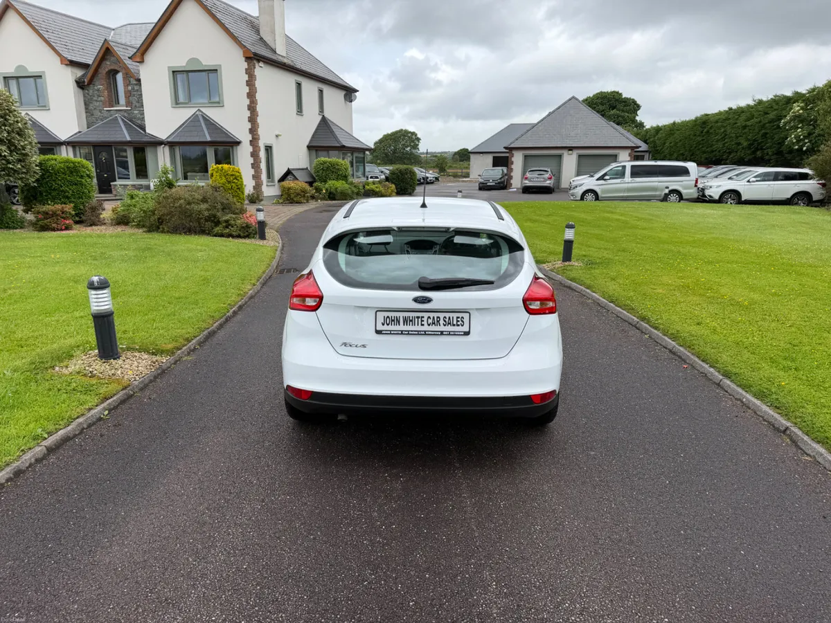 Ford Focus Zetec 1.5 TDCI - Image 4