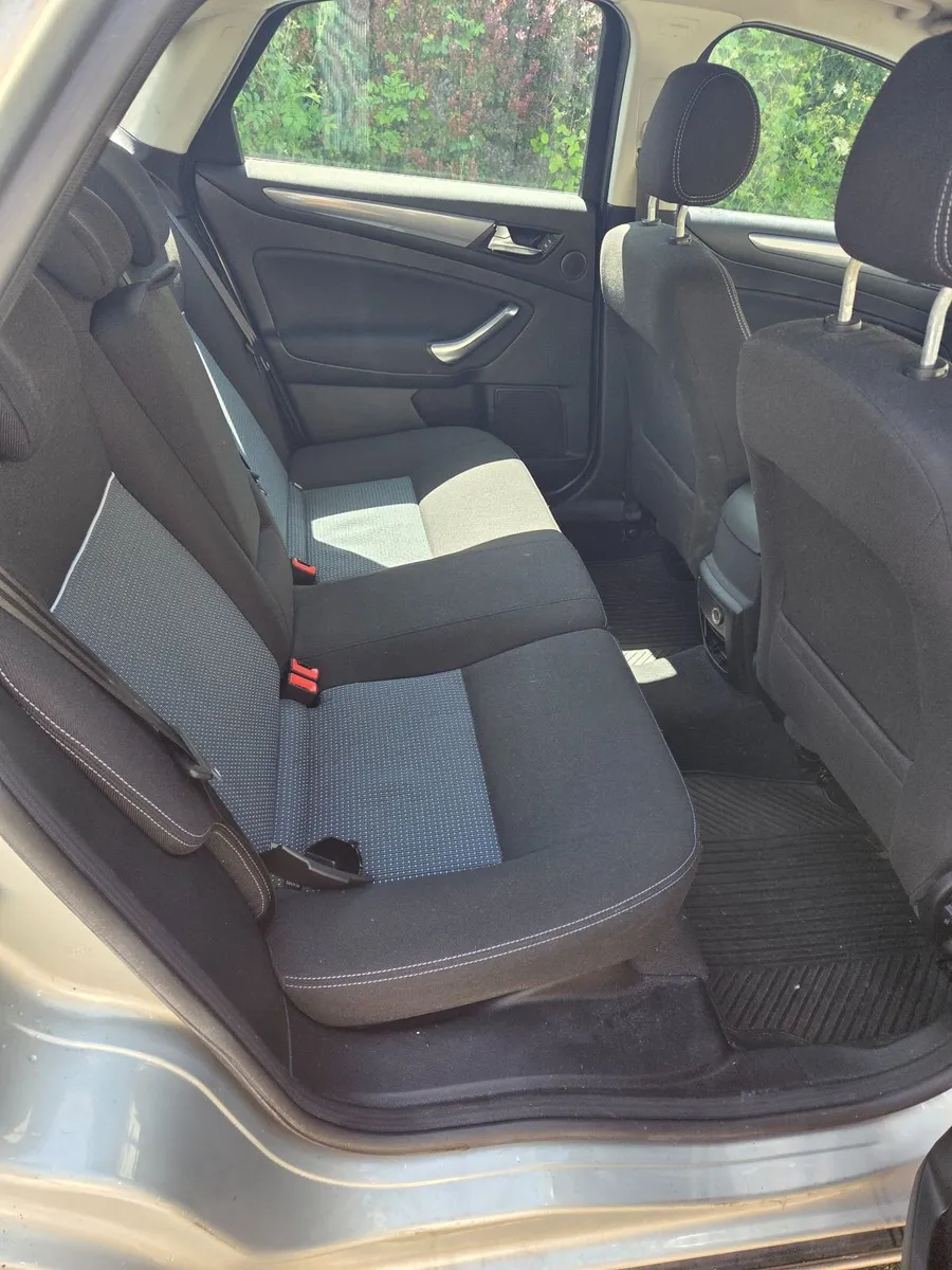 Ford Mondeo 2011 - Image 4