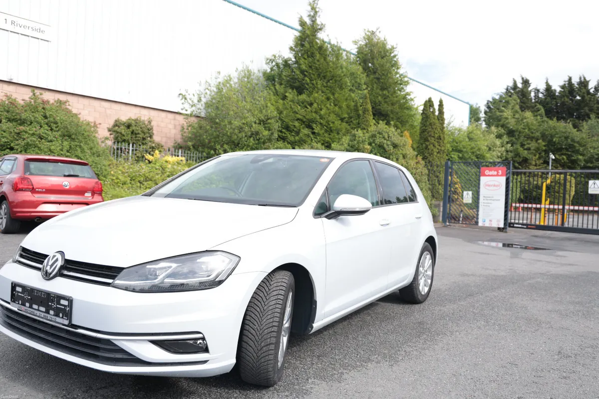 Volkswagen Golf White 2017 - Image 4