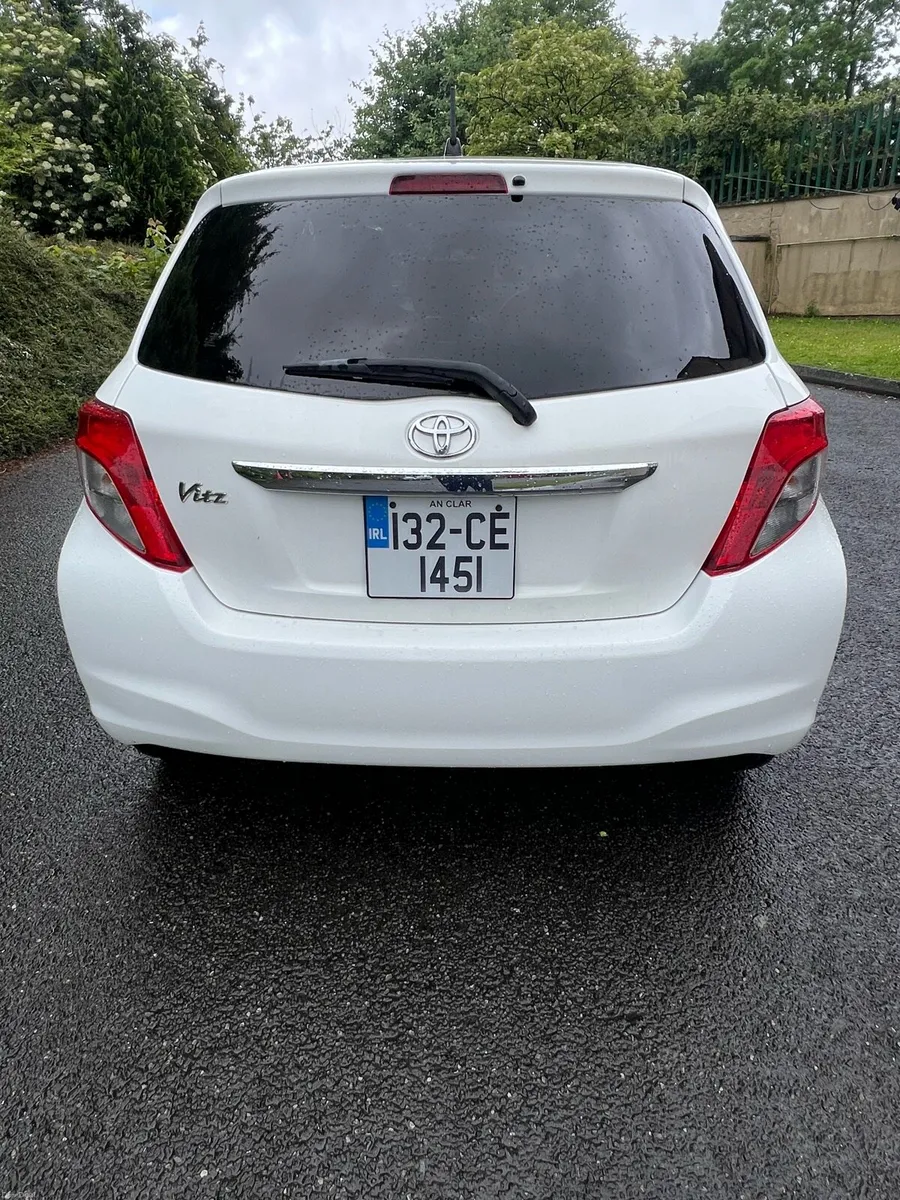 Toyota Vitz 2013 - Image 2
