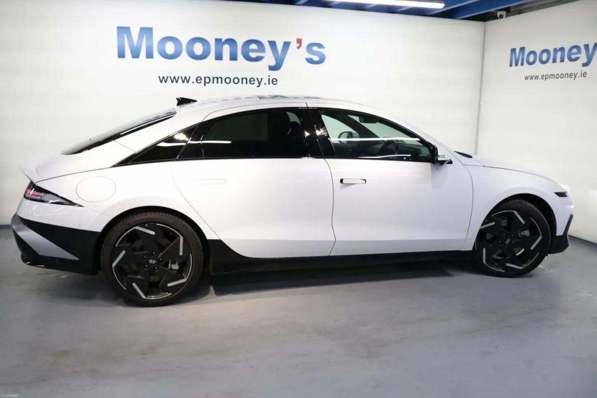 Hyundai IONIQ 6 PLATINUM 84kWH EX DEMO EV - Image 5