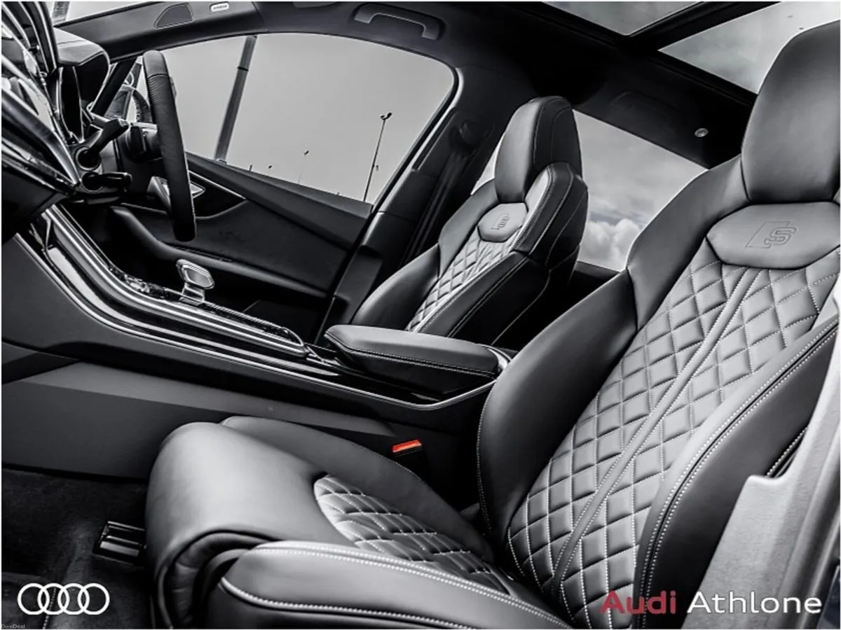 Audi Q7 3.0TFSIe 483BHP quattro Competition Tip-Tr - Image 4