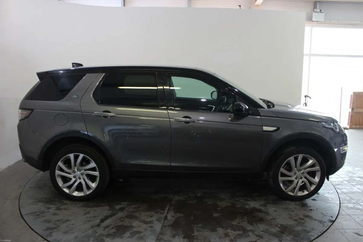 Land Rover Discovery Sport 2.0 TD4 150PS HSE Auto - Image 3