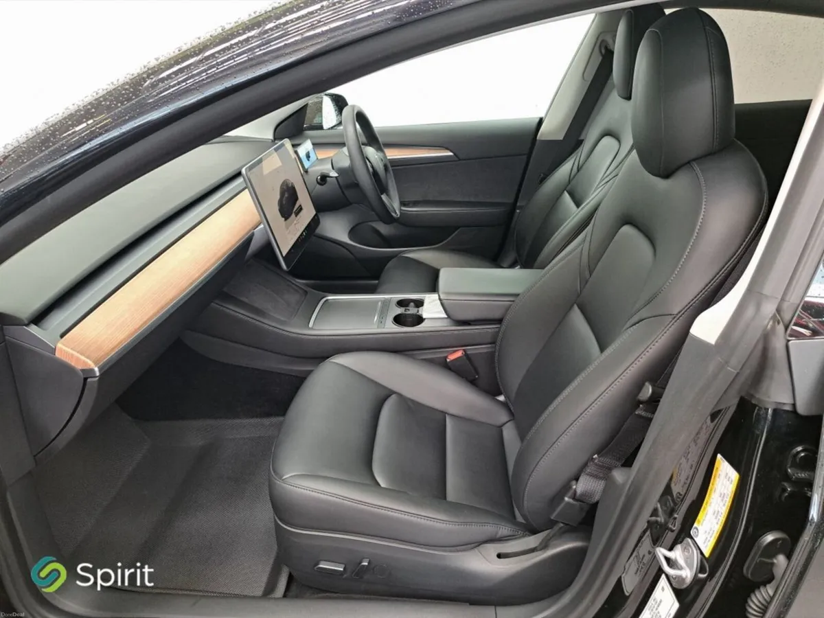 Tesla Model 3 Performance (AWD)*Call Andrew 086261 - Image 4