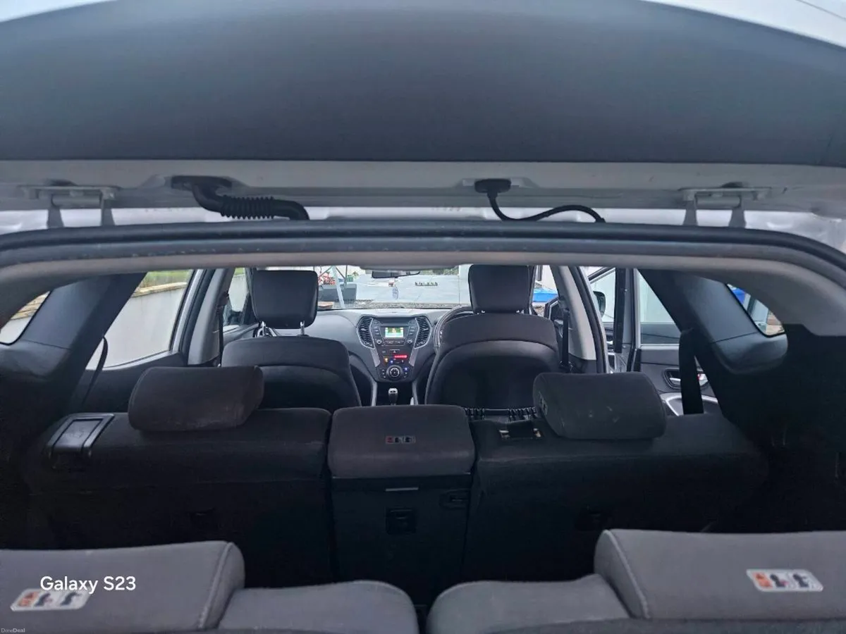 Hyundai Sante Fe - Image 2