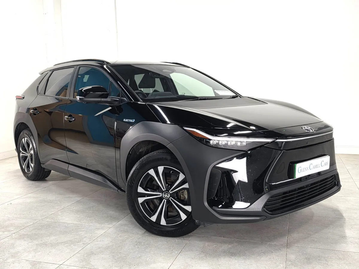 2024 Toyota BZ4X MOTION AWD  Long Range 71.4 kWh - Image 3
