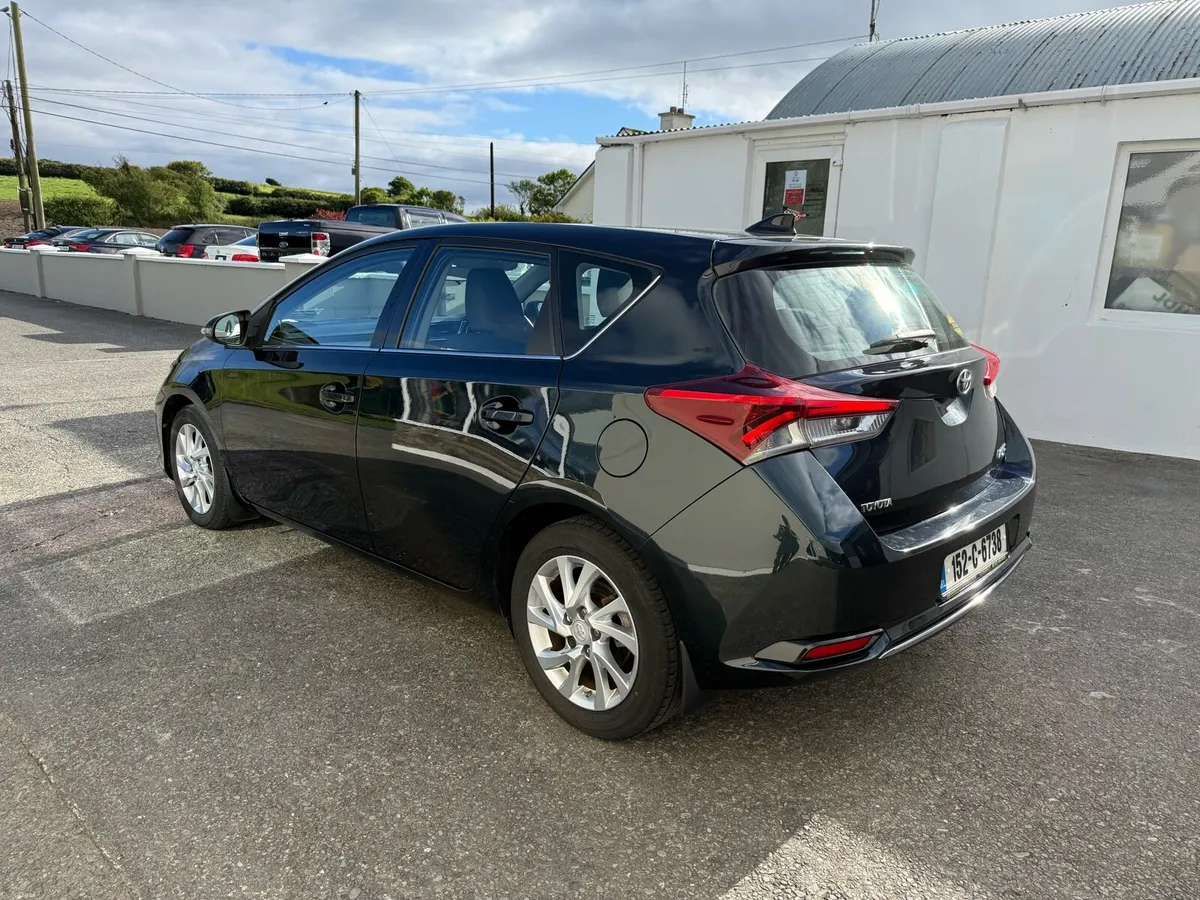 Toyota auris - Image 4
