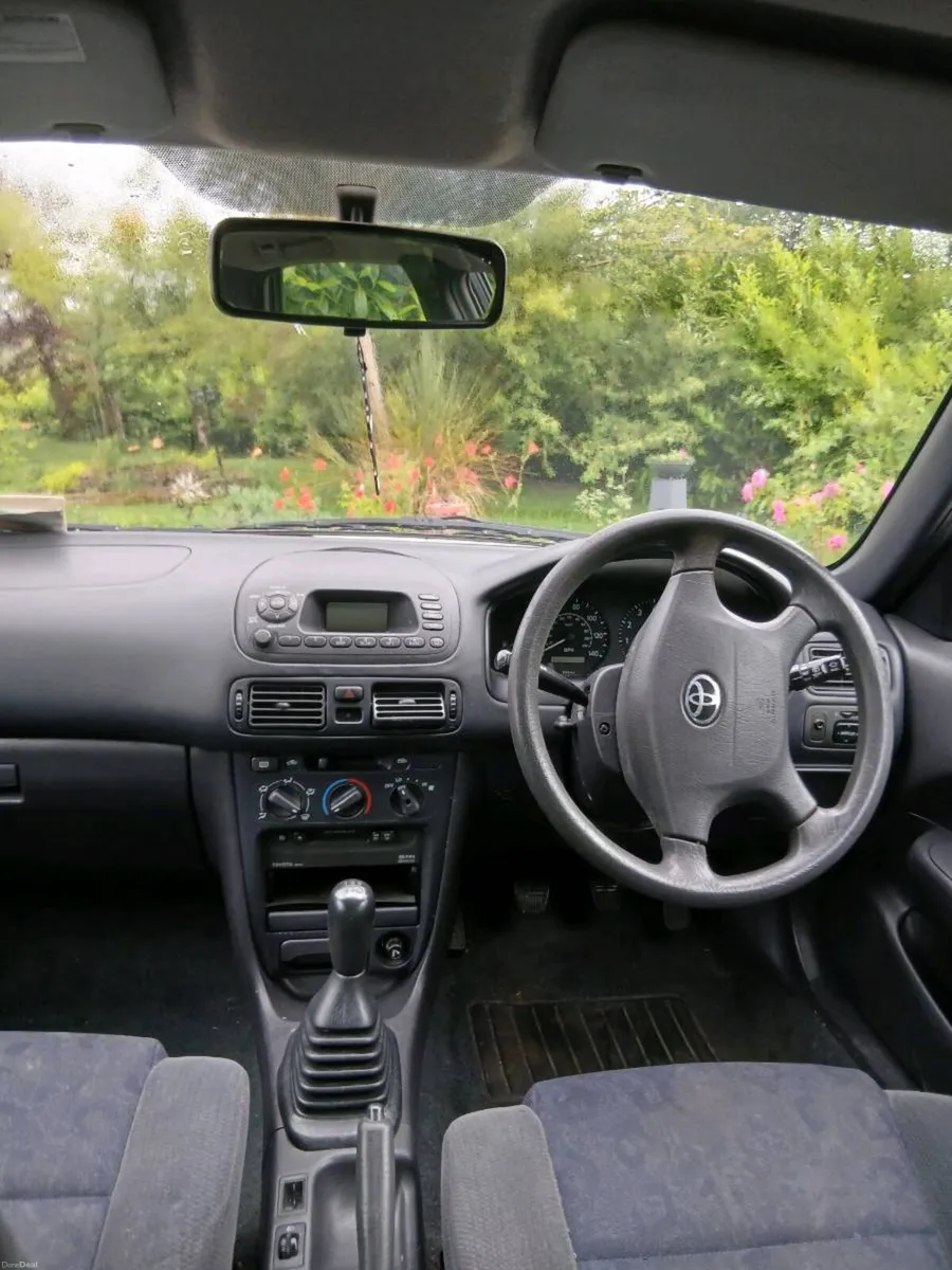 Toyota Corolla - Image 4