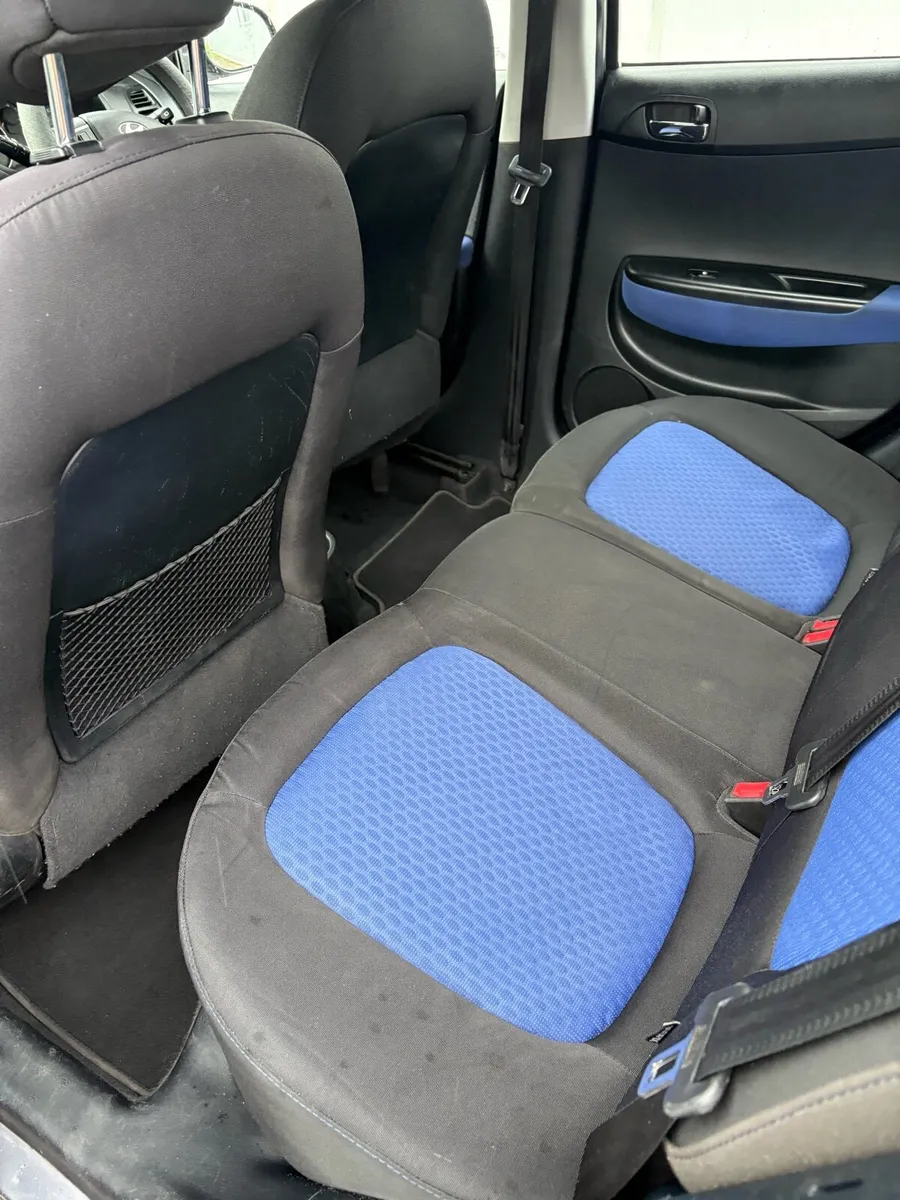 Hyundai i20 2009 1.4 - Image 4