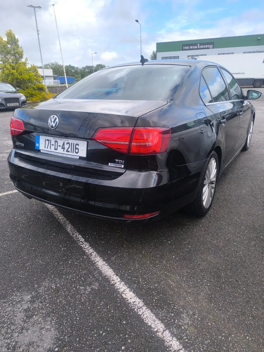 171 Volkswagen Jetta 2.0 TDI HIGHLINE - Image 3
