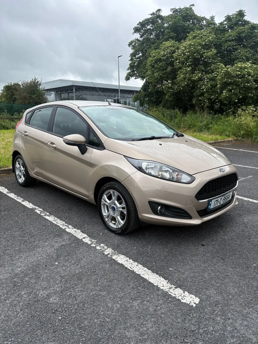 2017 Ford fiesta 1.0 ZETEC only 27k km - Image 2