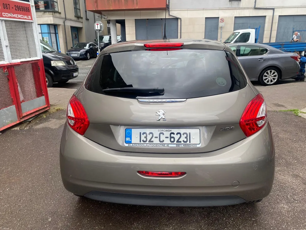 Peugeot 208 2013 - Image 3