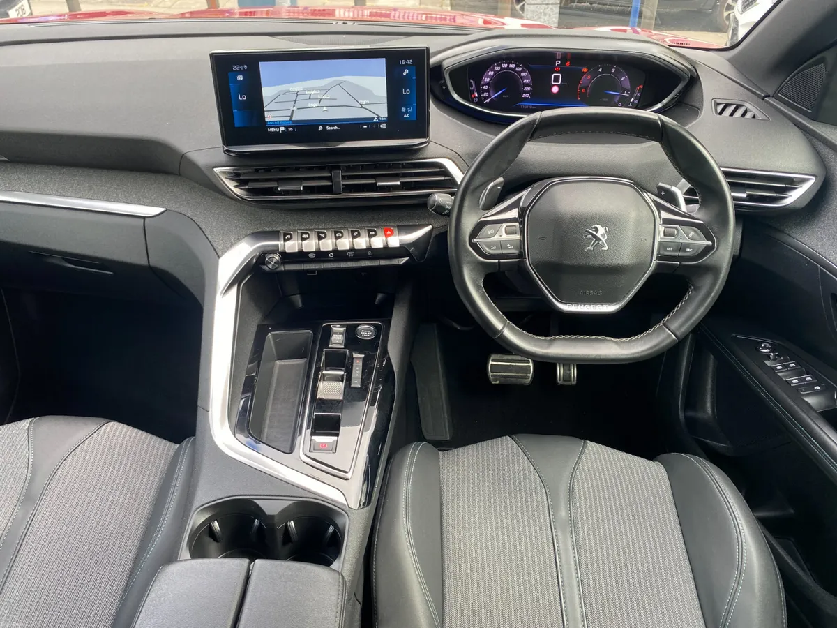 July 2023 Peugeot 3008 Allure DCi Auto - Image 5