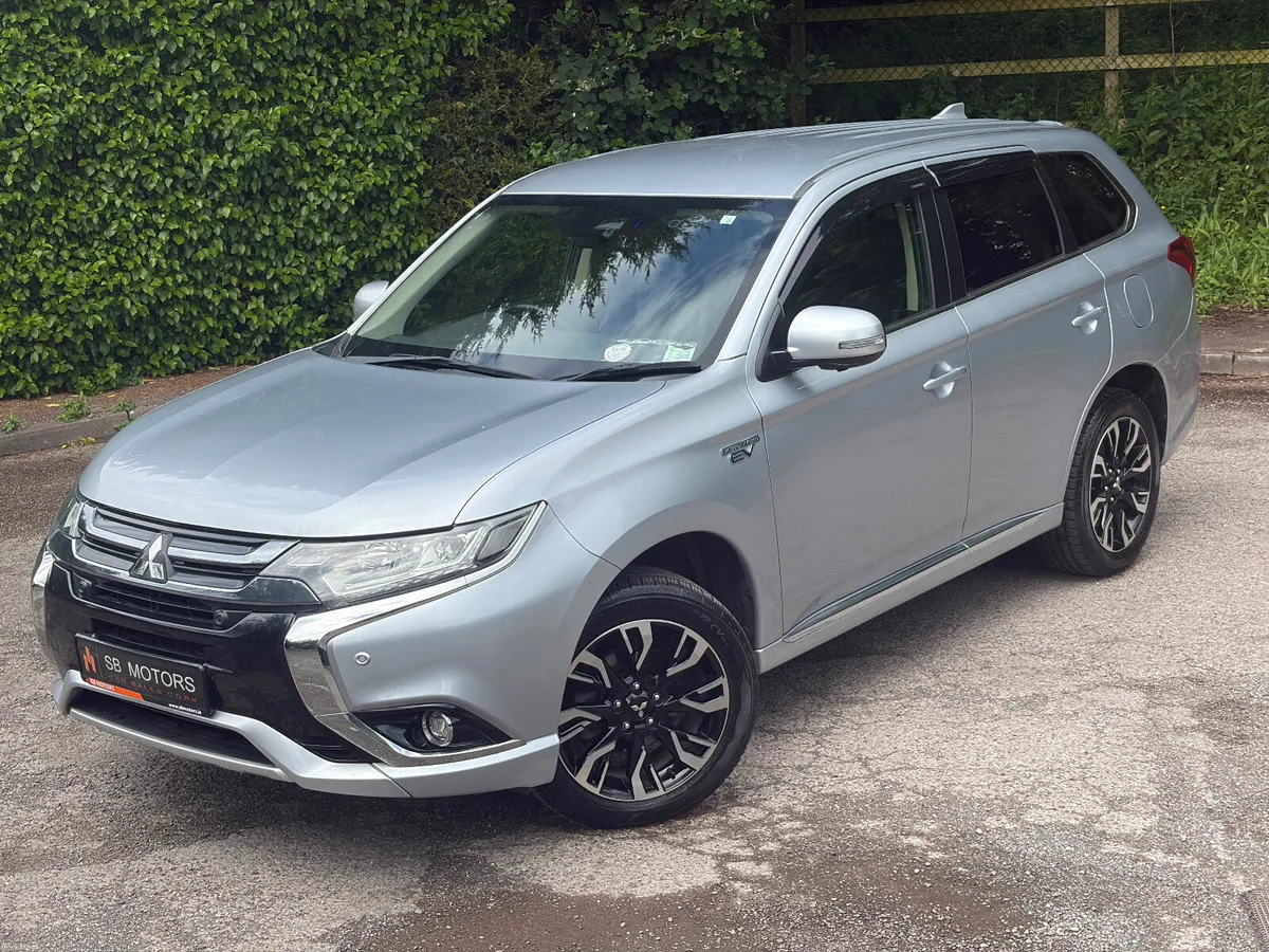 2018 MITSUBISHI OUTLANDER 4WD PHEV HYBRID AUTO - Image 3