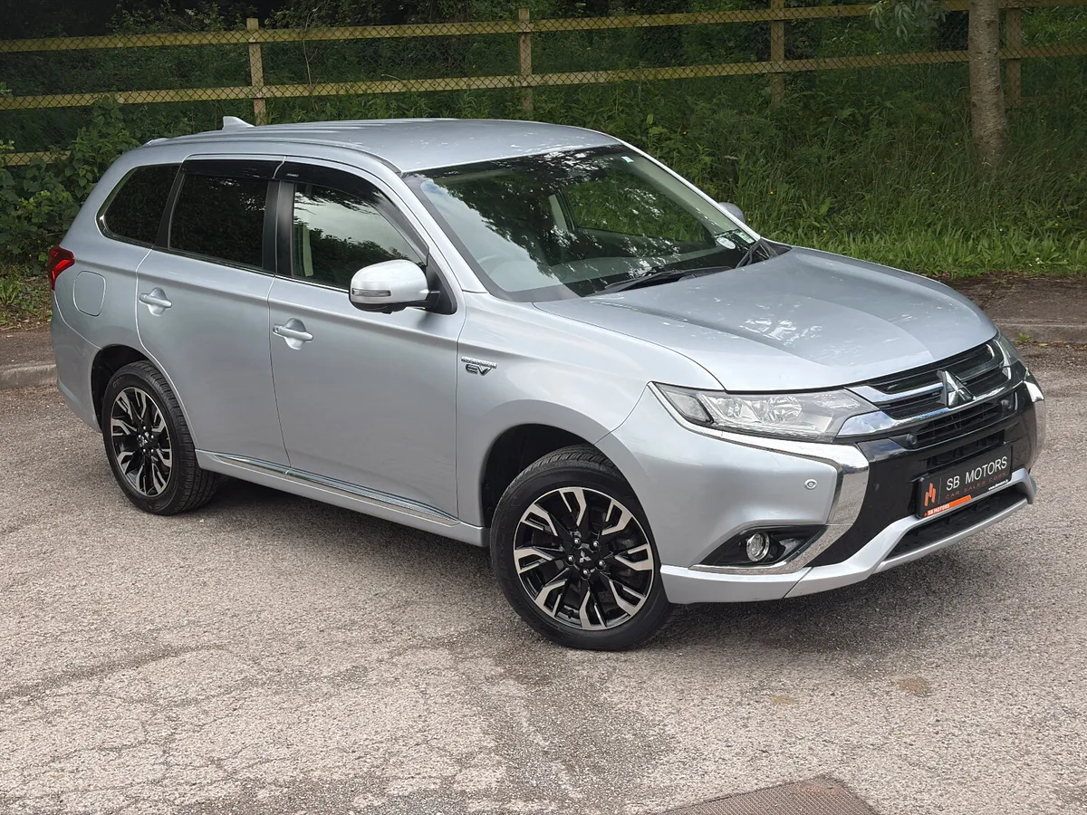 2018 MITSUBISHI OUTLANDER 4WD PHEV HYBRID AUTO - Image 1