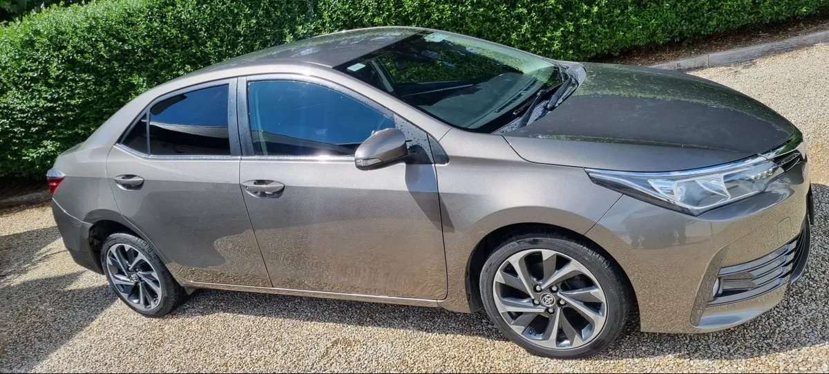 2017 Toyota Corolla Diesel with low mileage - Image 3
