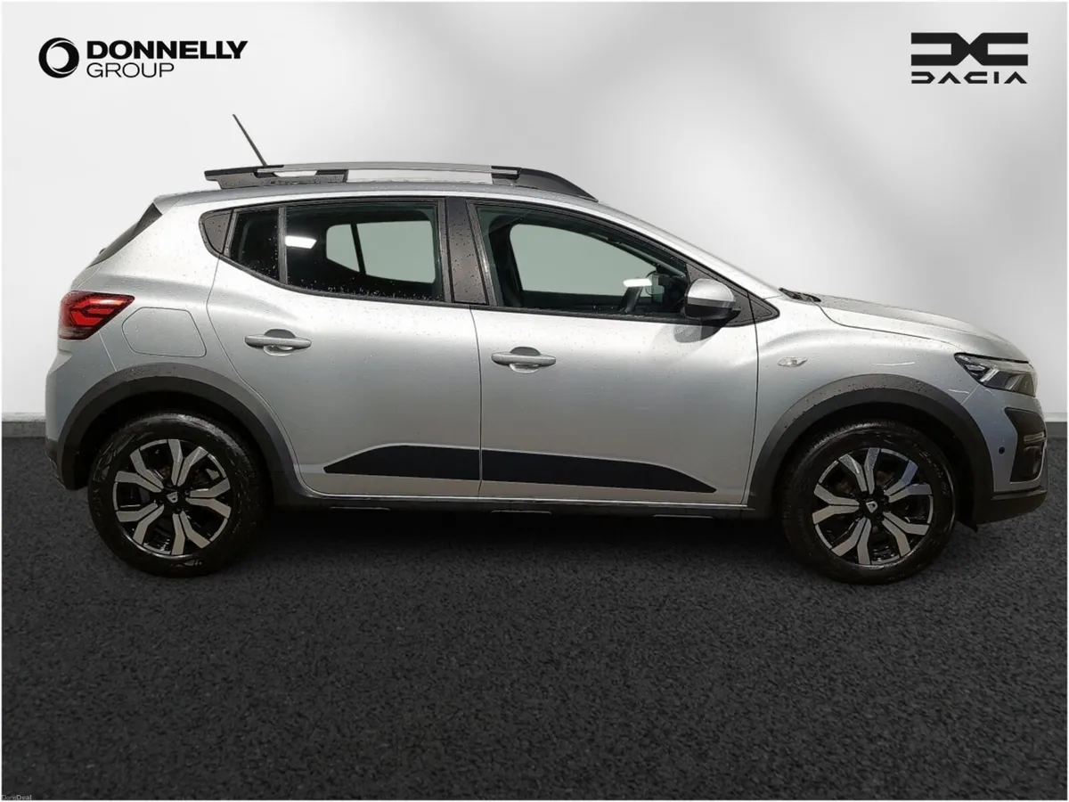 Dacia Sandero Stepway Hatchback Prestige - Image 3